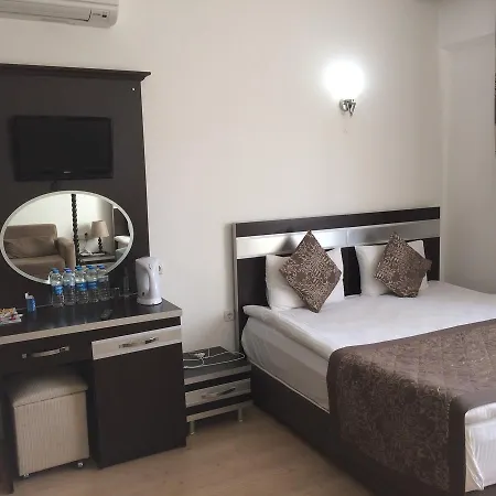 Di̇vri̇gi̇ Hotel